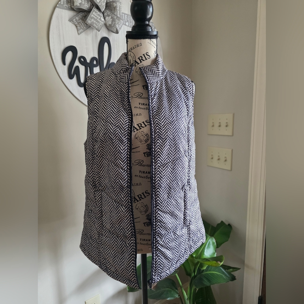 Red Camel Black and White Herringbone Vest